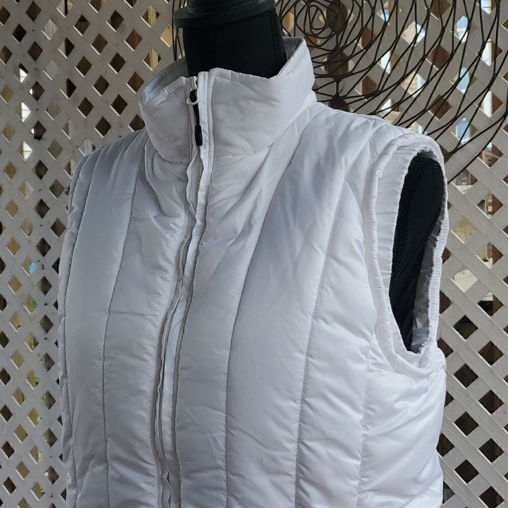 Woolrich | Puffer Vest - Picture 3 of 7